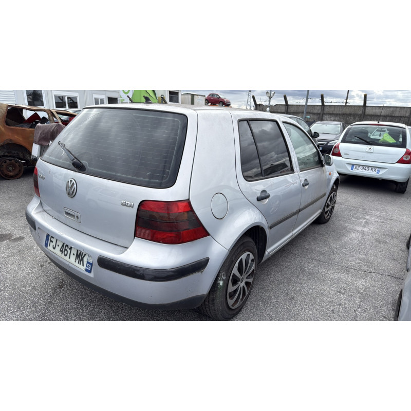 Vitre arriere gauche VOLKSWAGEN GOLF 4 Photo n°7