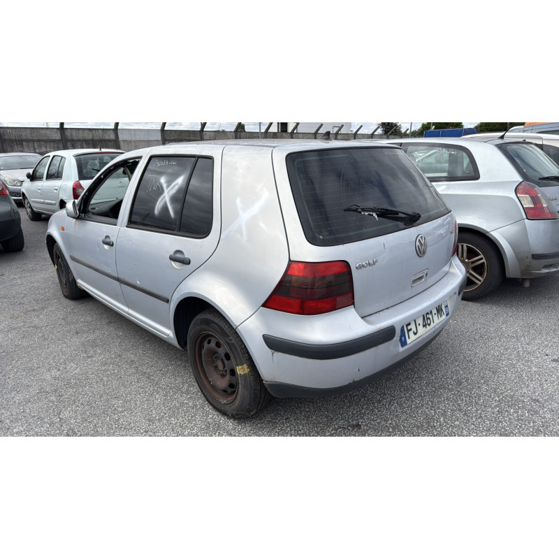 Vitre arriere gauche VOLKSWAGEN GOLF 4 Photo n°8
