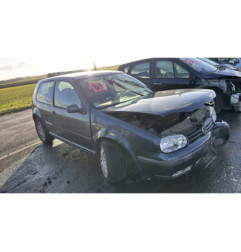 Custode arriere gauche VOLKSWAGEN GOLF 4