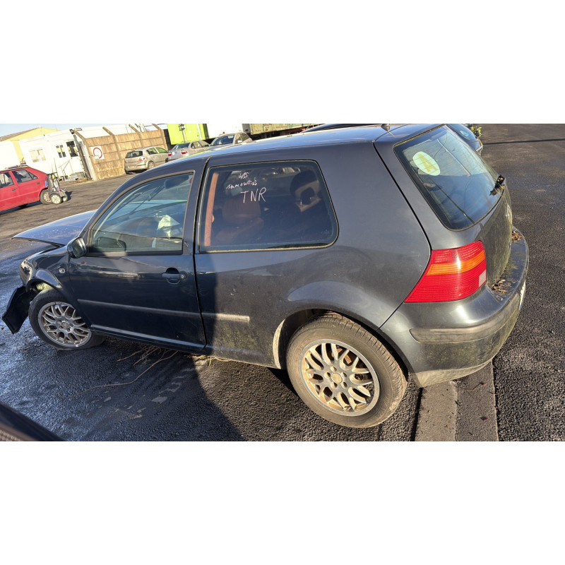 Custode arriere gauche VOLKSWAGEN GOLF 4 Photo n°10
