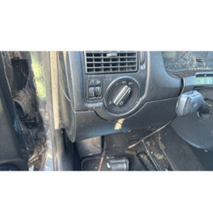 Custode arriere gauche VOLKSWAGEN GOLF 4