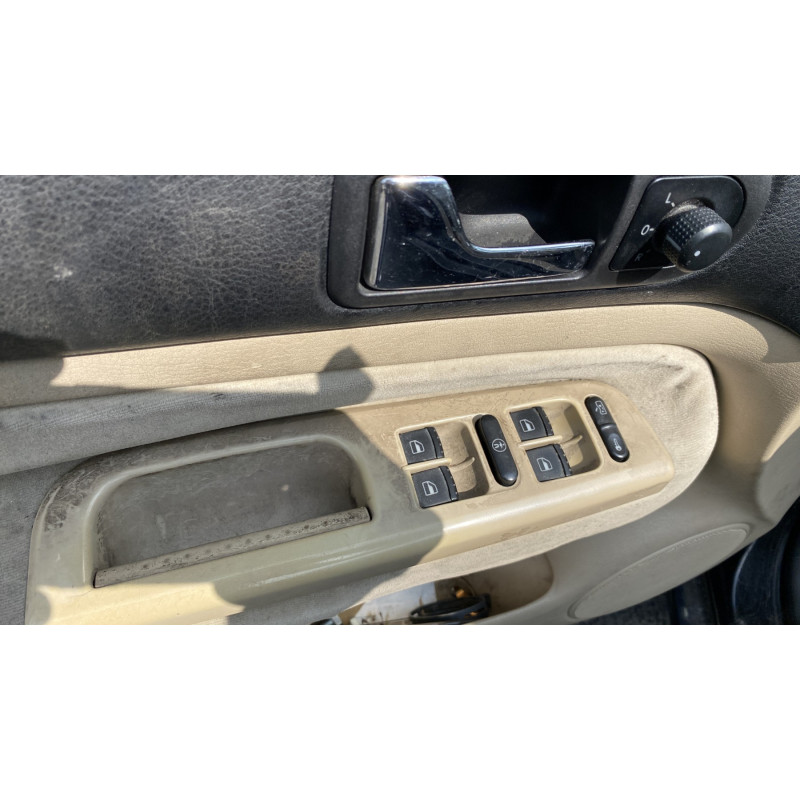 Plage arriere VOLKSWAGEN GOLF 4 Photo n°14
