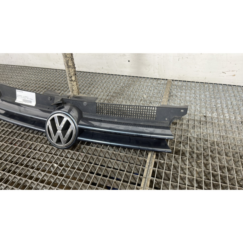 Calandre VOLKSWAGEN GOLF 4 Photo n°3