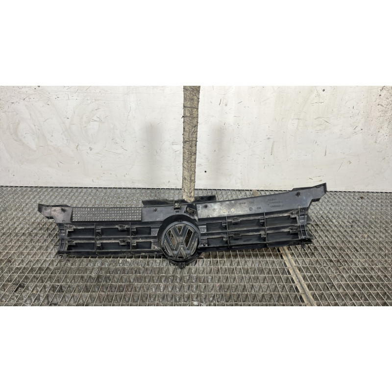 Calandre VOLKSWAGEN GOLF 4 Photo n°4