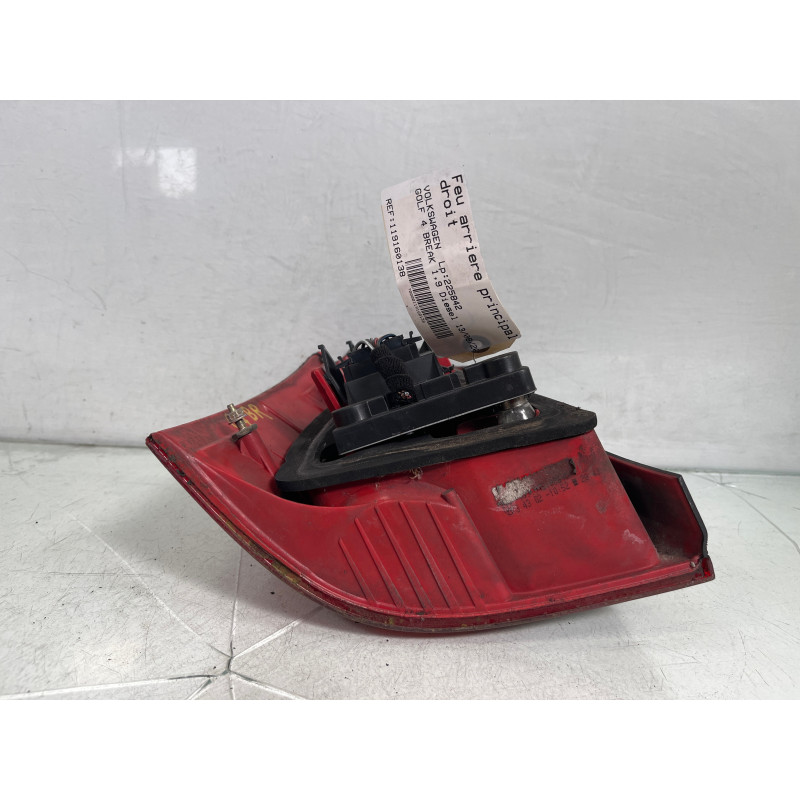 Feu arriere principal droit (feux) VOLKSWAGEN GOLF 4 Photo n°3