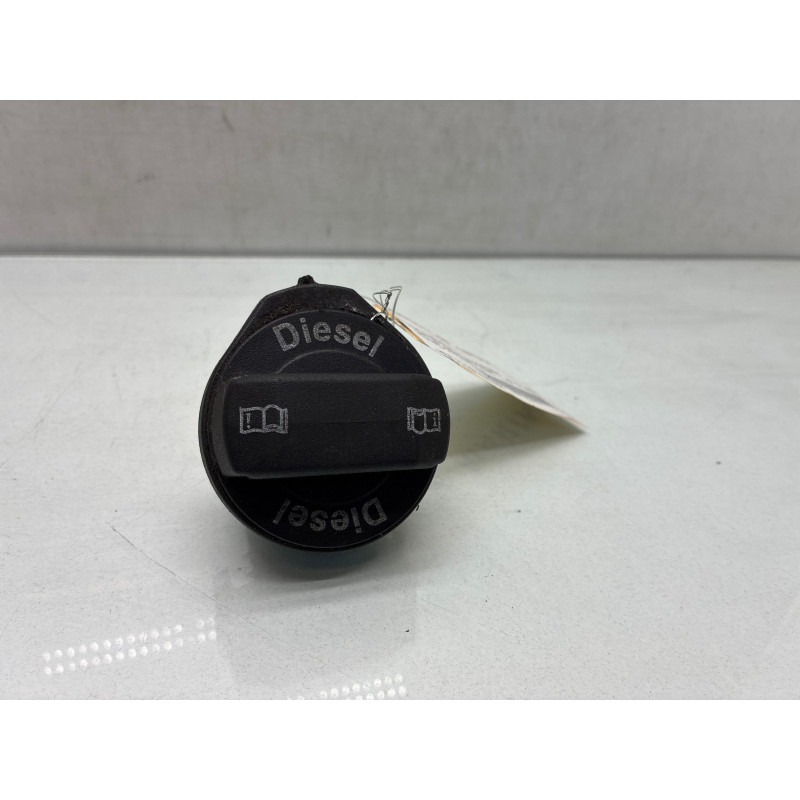 Bouchon de carburant VOLKSWAGEN GOLF 6 Photo n°1
