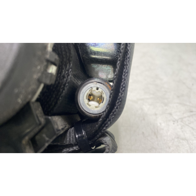 Pretensionneur de ceinture avant droit PEUGEOT 206+ Photo n°5