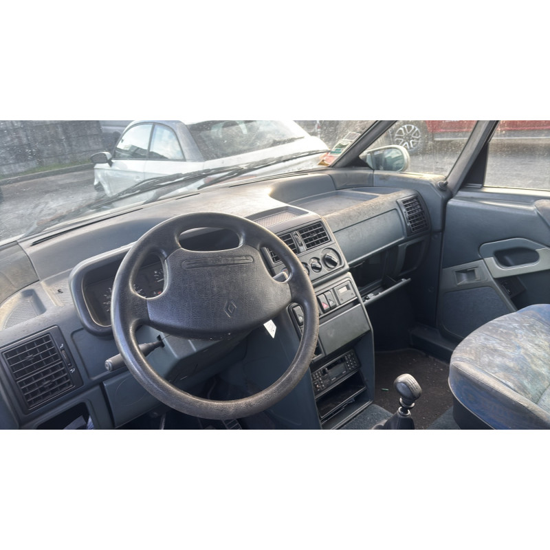 Neiman RENAULT ESPACE 2 Photo n°17