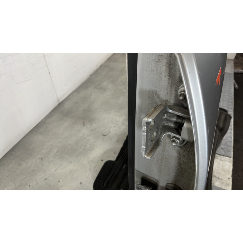 Porte arriere gauche DACIA SANDERO 1 Photo n°4