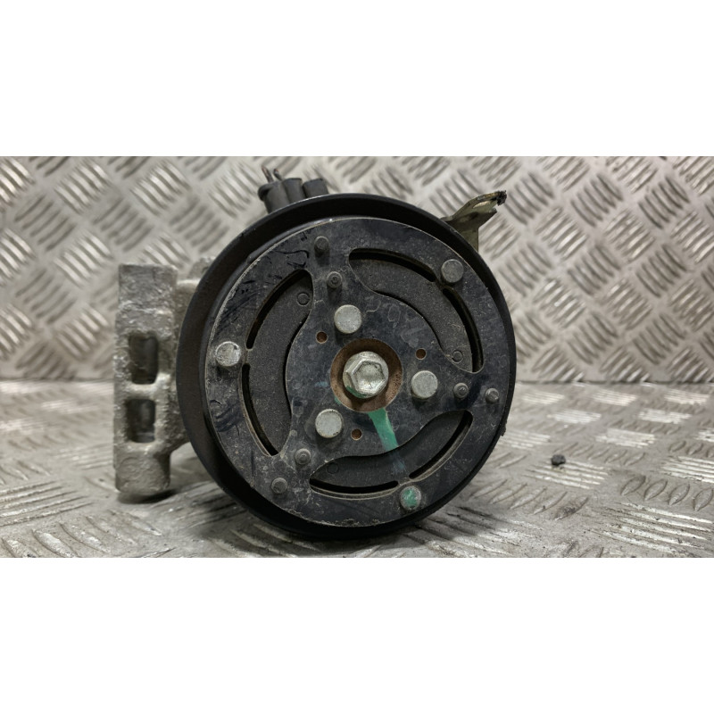 Compresseur clim FIAT PUNTO 2 Photo n°4