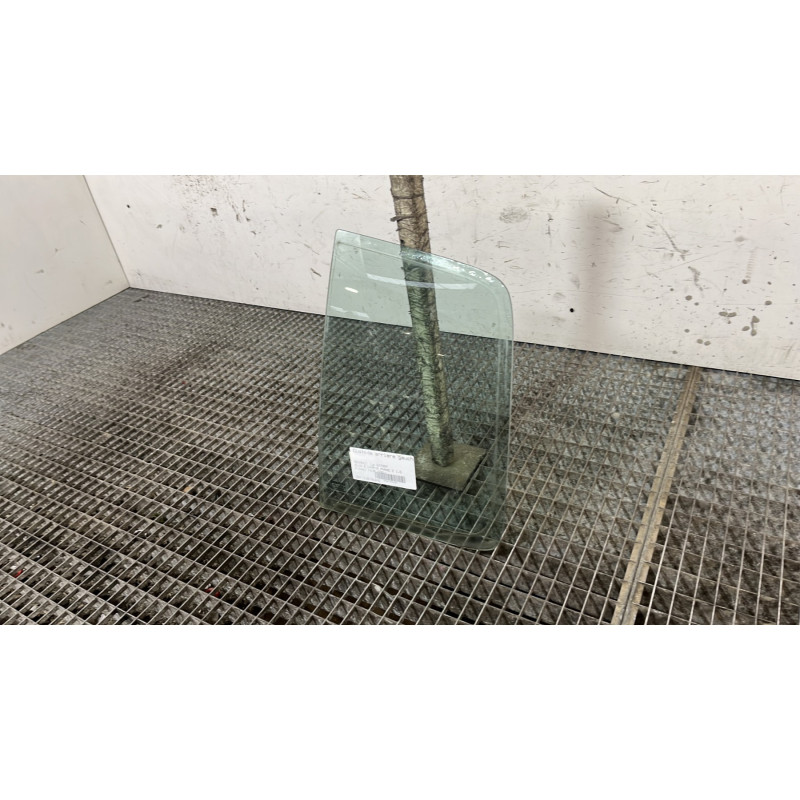 Custode arriere gauche (porte) RENAULT CLIO 2 CAMPUS Photo n°3