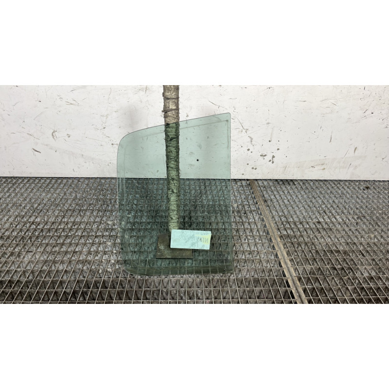 Custode arriere gauche (porte) RENAULT CLIO 2 CAMPUS Photo n°4