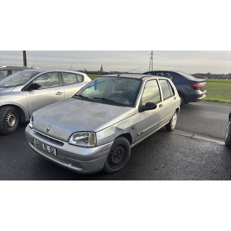 Feu arriere principal gauche (feux) RENAULT CLIO 1 Photo n°6