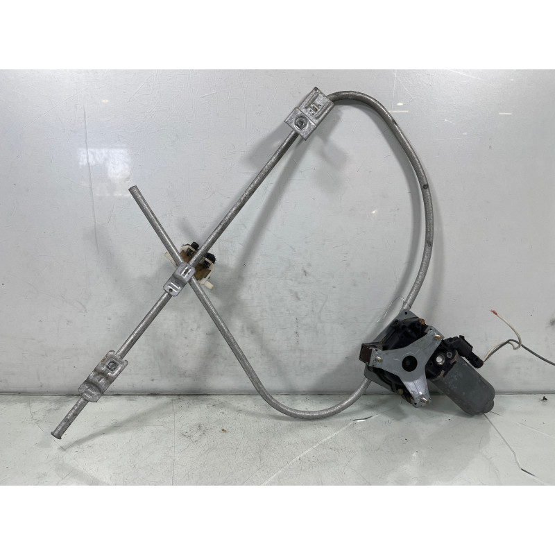 Leve vitre electrique avant droit RENAULT CLIO 1 Photo n°3