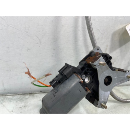 Leve vitre electrique avant gauche RENAULT CLIO 1