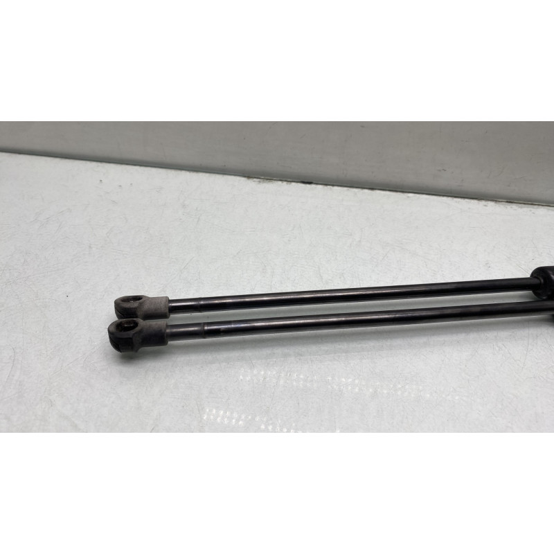 Verin de coffre SEAT LEON 2 Photo n°4