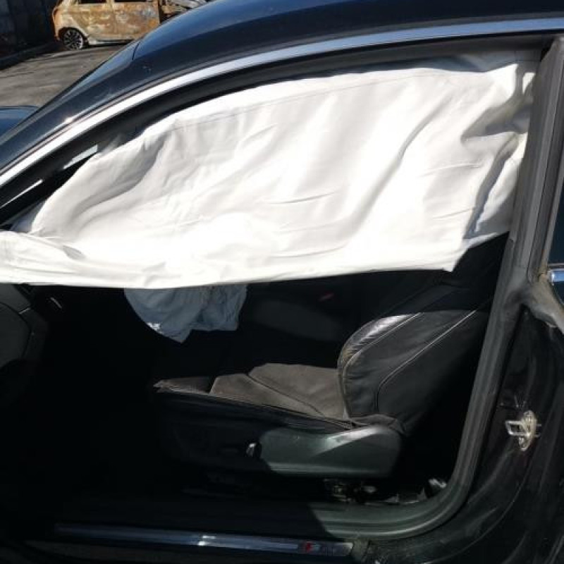 Bouton de coffre AUDI A5 1 Photo n°8