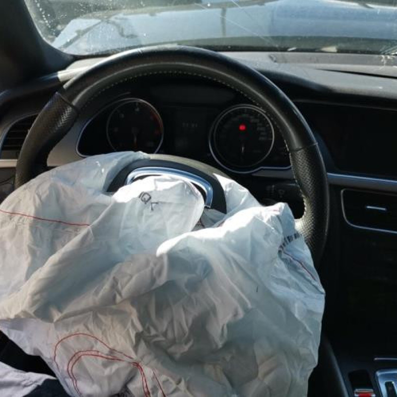 Bouton de coffre AUDI A5 1 Photo n°9