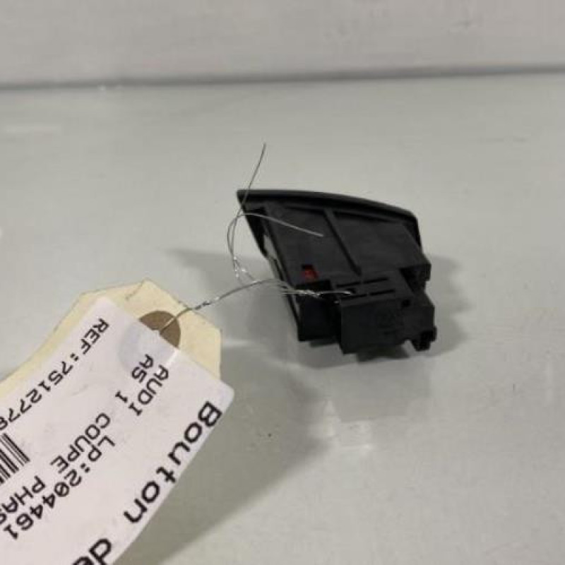 Bouton de warning AUDI A5 1 Photo n°3