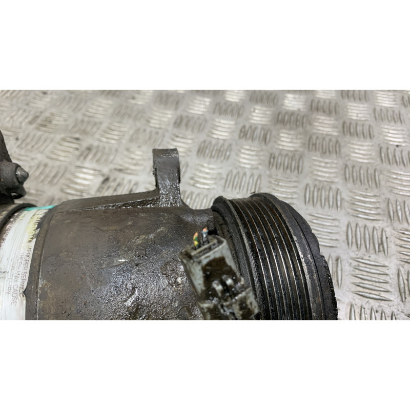 Compresseur clim PEUGEOT 406 Photo n°2
