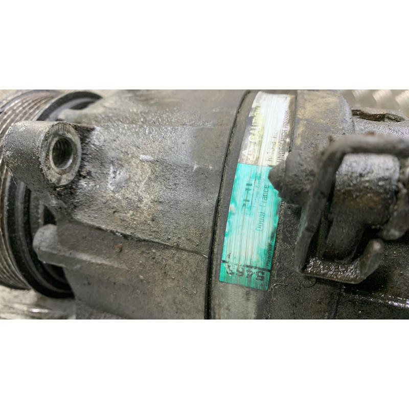 Compresseur clim PEUGEOT 406 Photo n°3