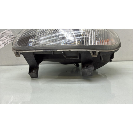 Optique avant principal gauche (feux)(phare) RENAULT CLIO 2