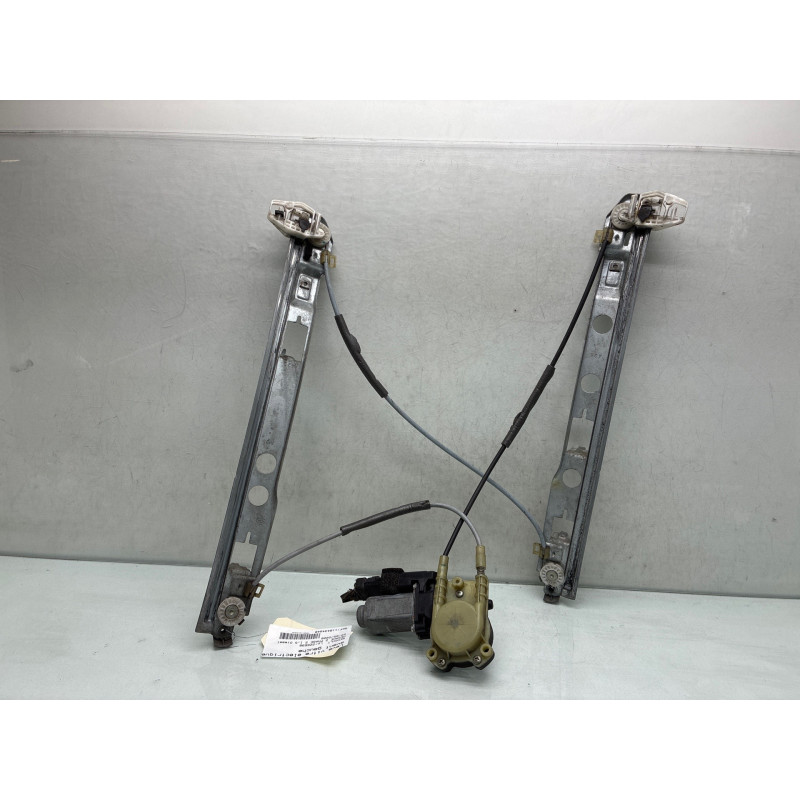 Leve vitre electrique avant gauche RENAULT MEGANE 2 Photo n°3