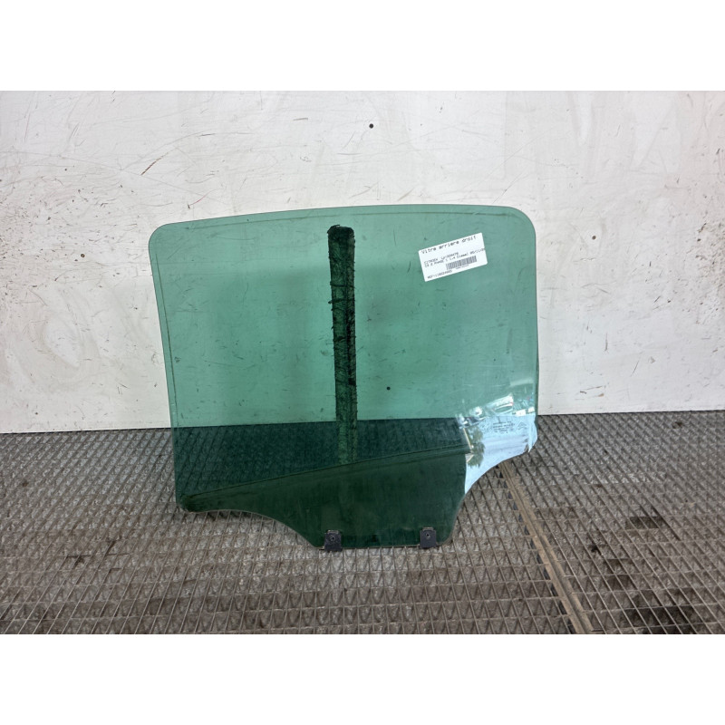 Vitre arriere droit CITROEN C3 2 Photo n°2