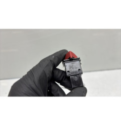 Bouton de warning AUDI A3 2