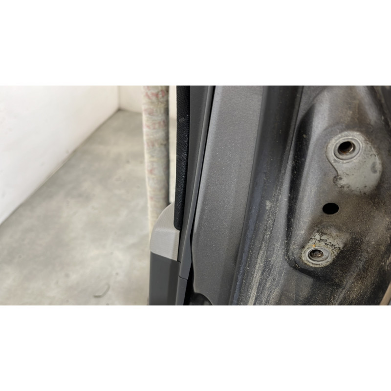 Porte arriere gauche TOYOTA YARIS 2 Photo n°4