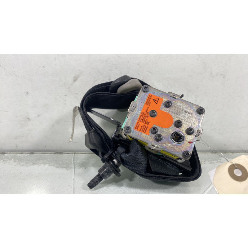 Pretensionneur de ceinture avant droit TOYOTA YARIS 2 Photo n°3