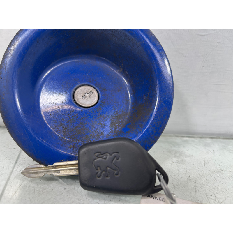 Bouchon de carburant PEUGEOT PARTNER 1 Photo n°3