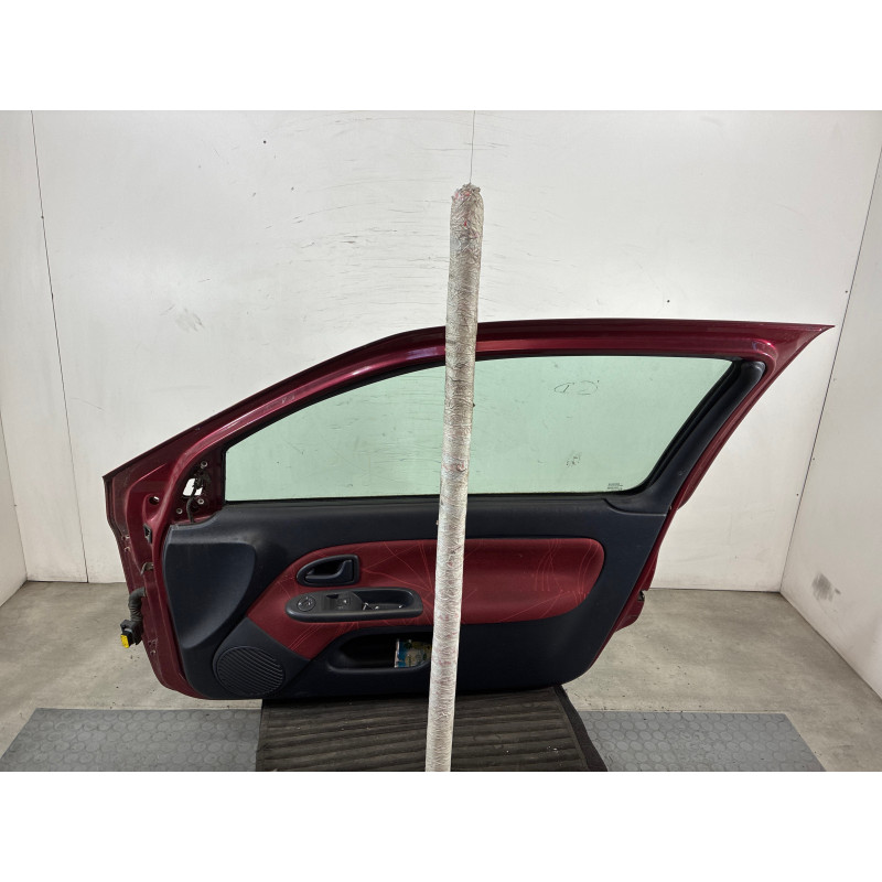 Porte avant droit RENAULT CLIO 2 Photo n°4