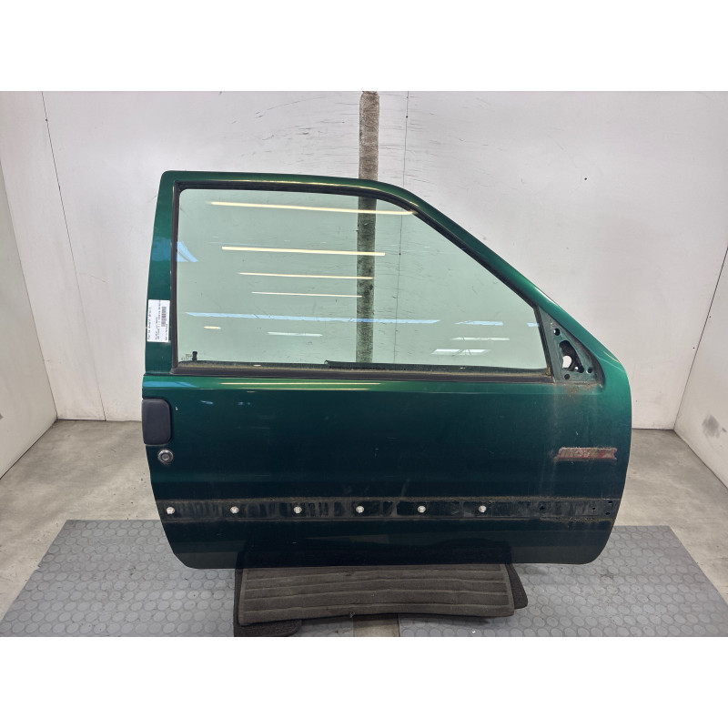 Porte avant droit PEUGEOT 106 Photo n°1