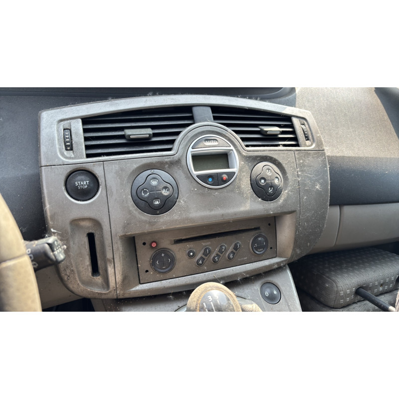 Pare choc arriere RENAULT SCENIC 2 Photo n°17