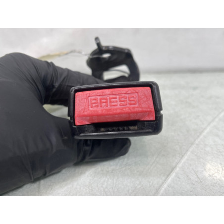 Attache ceinture arriere gauche RENAULT TWINGO 2 Photo n°1