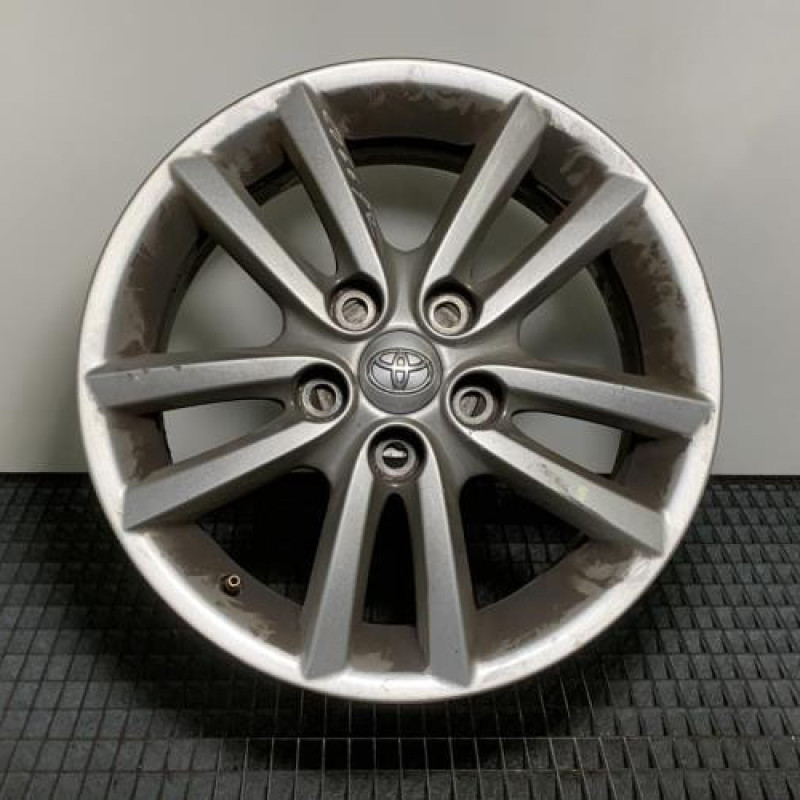 Jante TOYOTA AURIS 1 Photo n°1