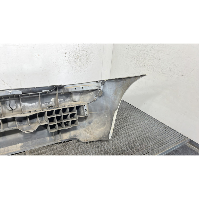 Pare choc arriere RENAULT CLIO 2 Photo n°4