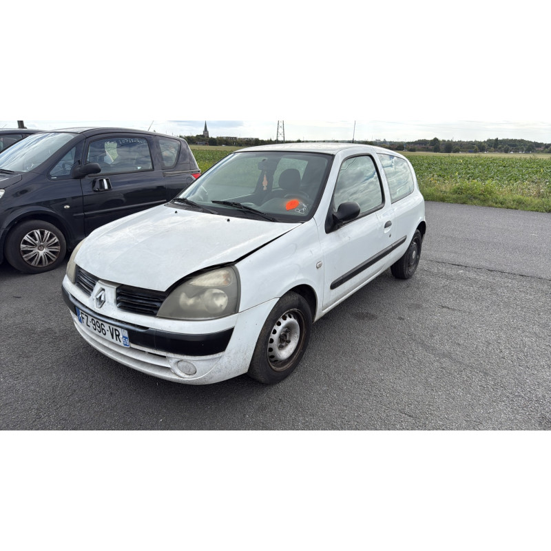 Pare choc arriere RENAULT CLIO 2 Photo n°7