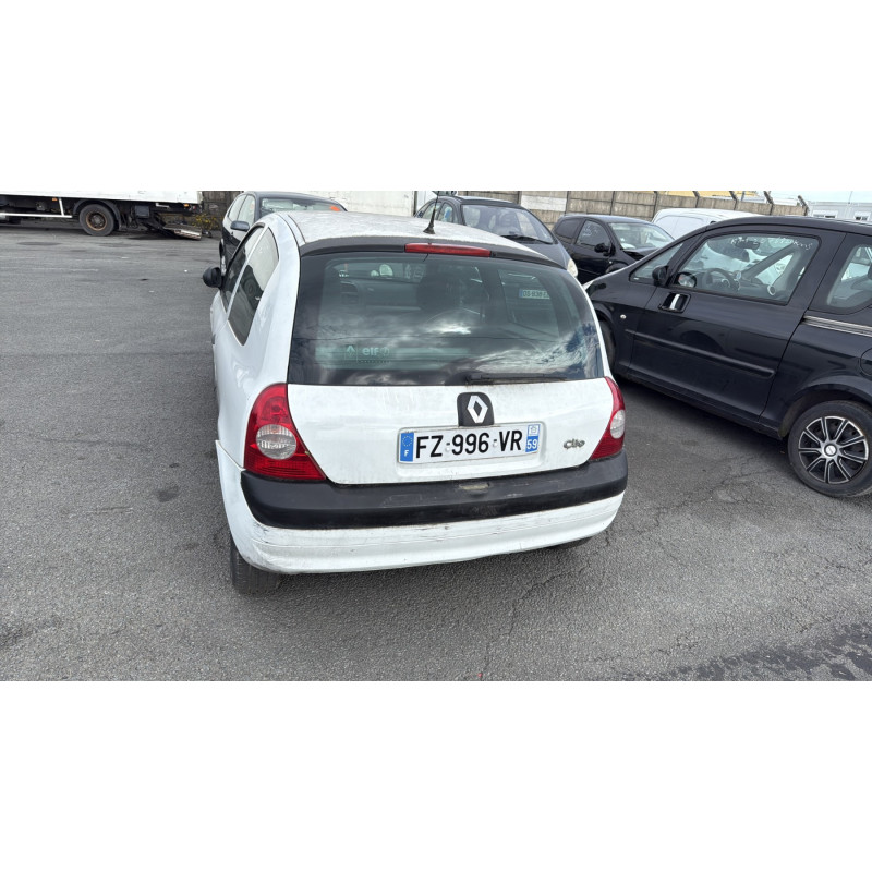 Pare choc arriere RENAULT CLIO 2 Photo n°11
