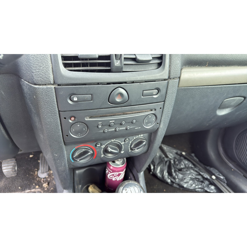 Pare choc arriere RENAULT CLIO 2 Photo n°20