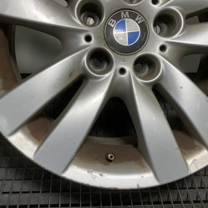 Jante BMW SERIE 3 E90 Photo n°3