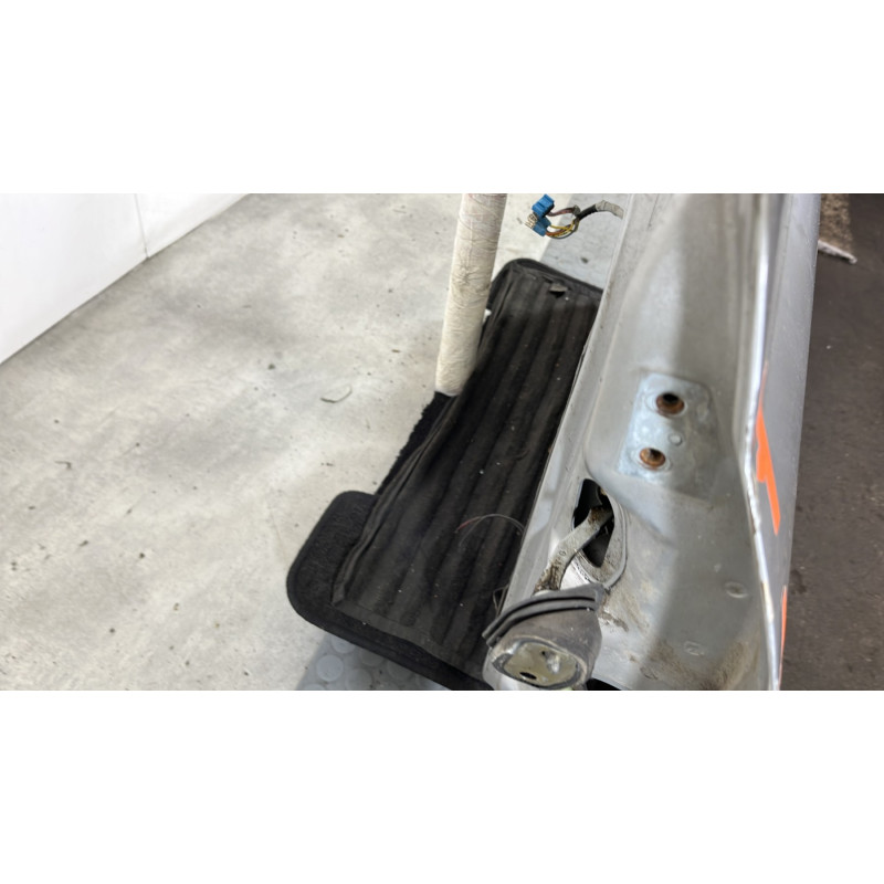 Porte avant gauche PEUGEOT 406 Photo n°5