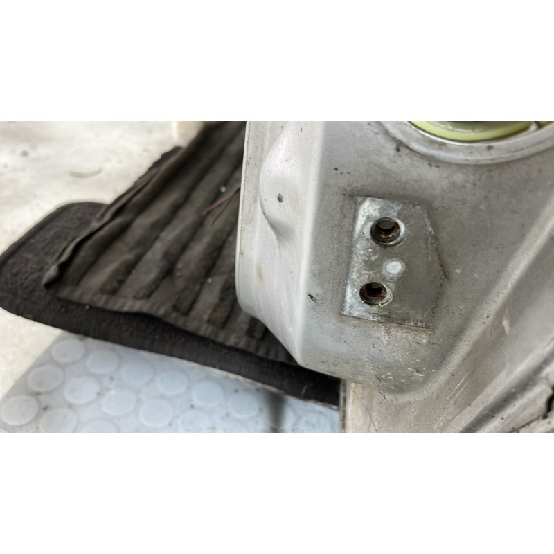 Porte avant gauche PEUGEOT 406 Photo n°6