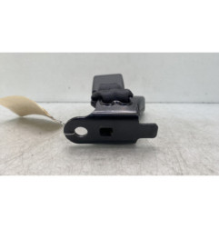 Attache ceinture arriere droit PEUGEOT 208 1