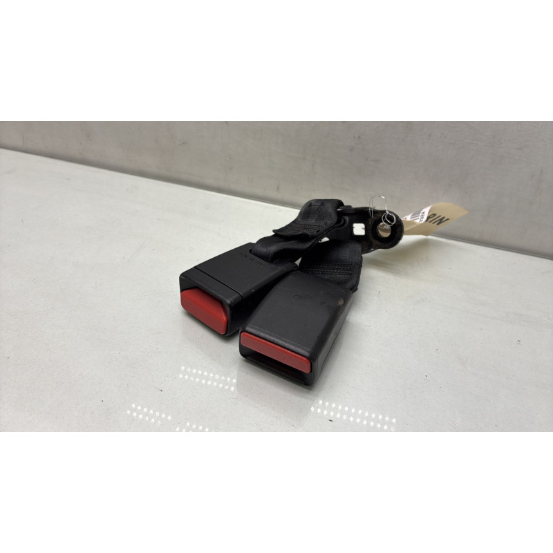 Attache ceinture arriere droit PEUGEOT 208 1 Photo n°4