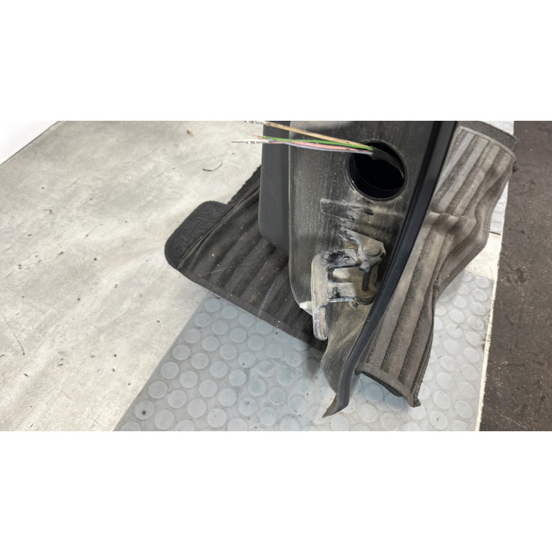 Porte arriere gauche PEUGEOT 208 1 Photo n°4