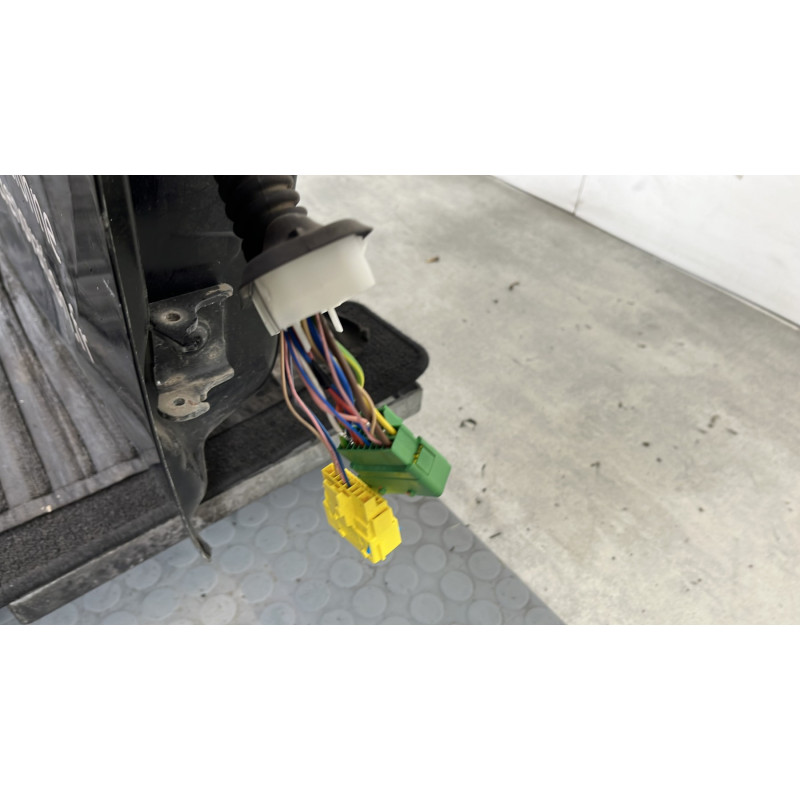 Porte avant droit PEUGEOT 208 1 Photo n°6
