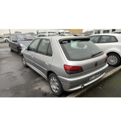 Calandre PEUGEOT 306