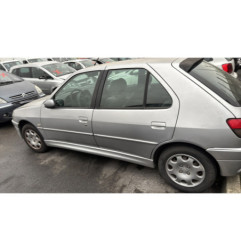 Calandre PEUGEOT 306